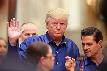 Donald Trump and Enrique Pena Nieto ahead of the Asia Pacific Economic Cooperation Summit