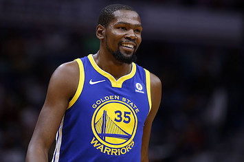Kevin Durant #35 of the Golden State Warriors