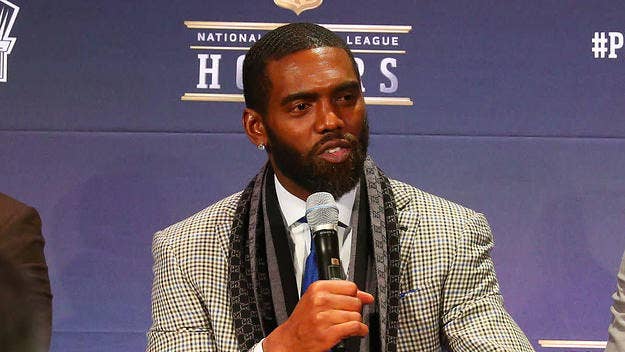 Randy Moss gets choked up being next to his hero Jerry Rice.