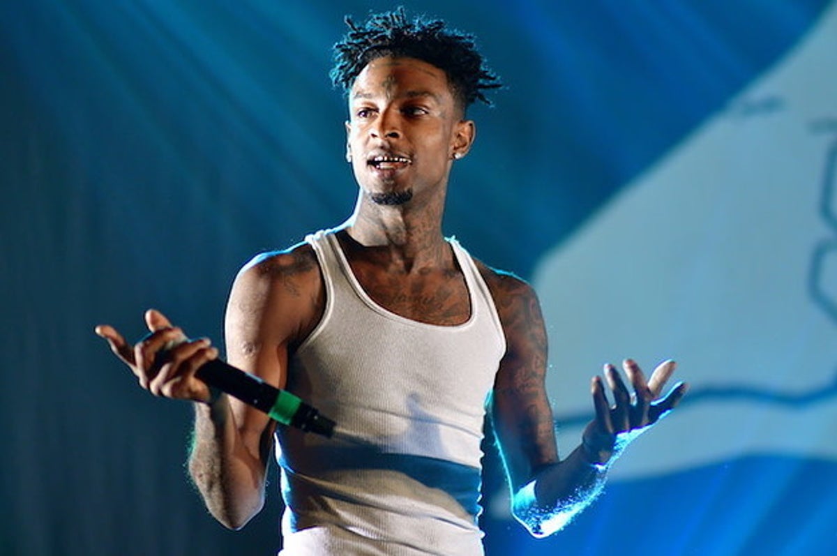 WATCH] 21 Savage Joined by Post Malone and Metro Boomin During