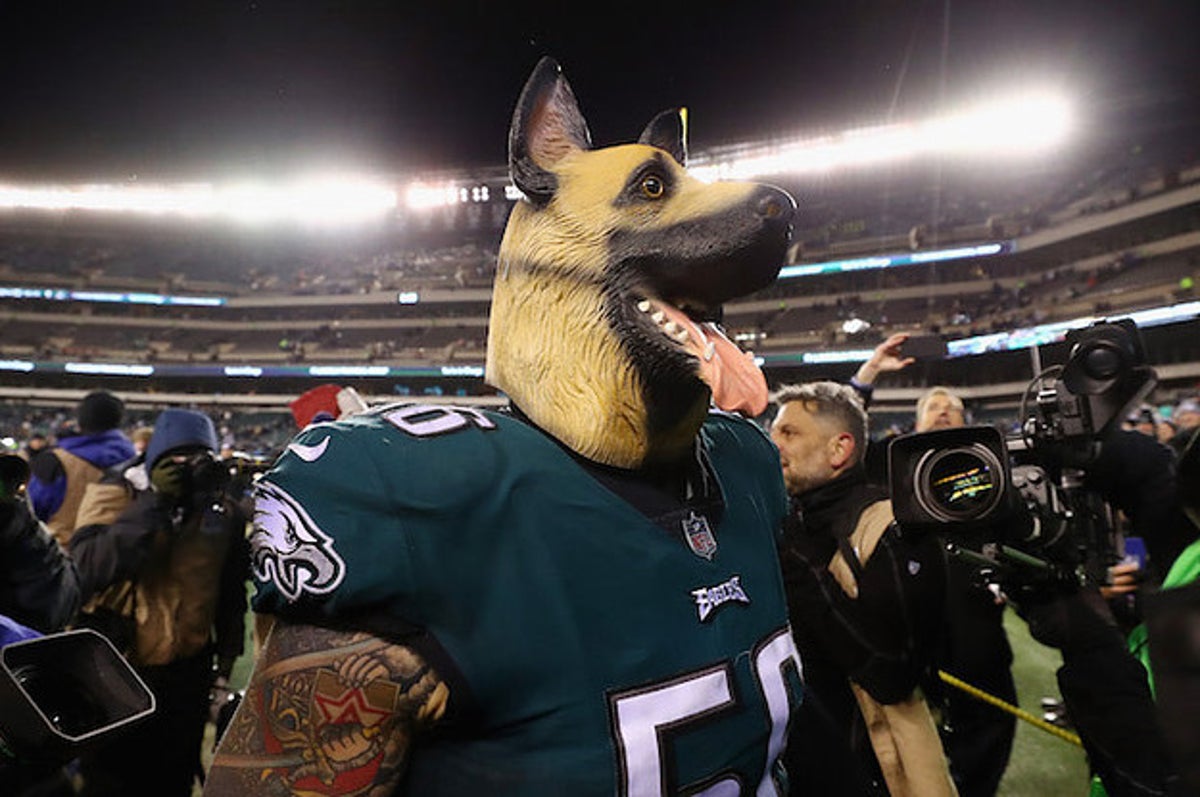 Philadelphia Eagles Dress Up as Dogs to Celebrate 'Underdog