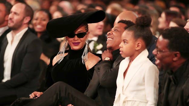 One woman was understandably shocked when she saw Beyoncé walk next to her.
