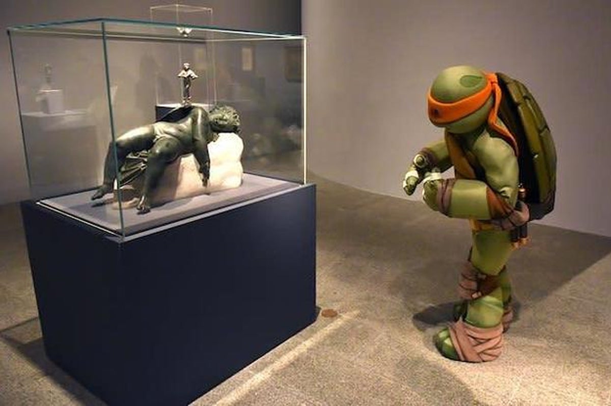 Michelangelo the ninja turtle painting Michelangelo the artist V