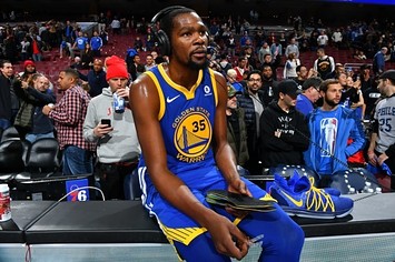 Kevin Durant does a post game interview.