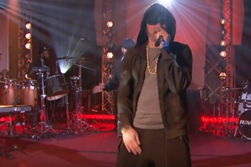Eminem performs "Love the Way You Lie" on BBC Radio 1.