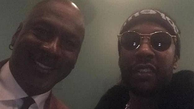 2 Chainz had better luck than Chamillionaire in getting a picture with basketball's GOAT.