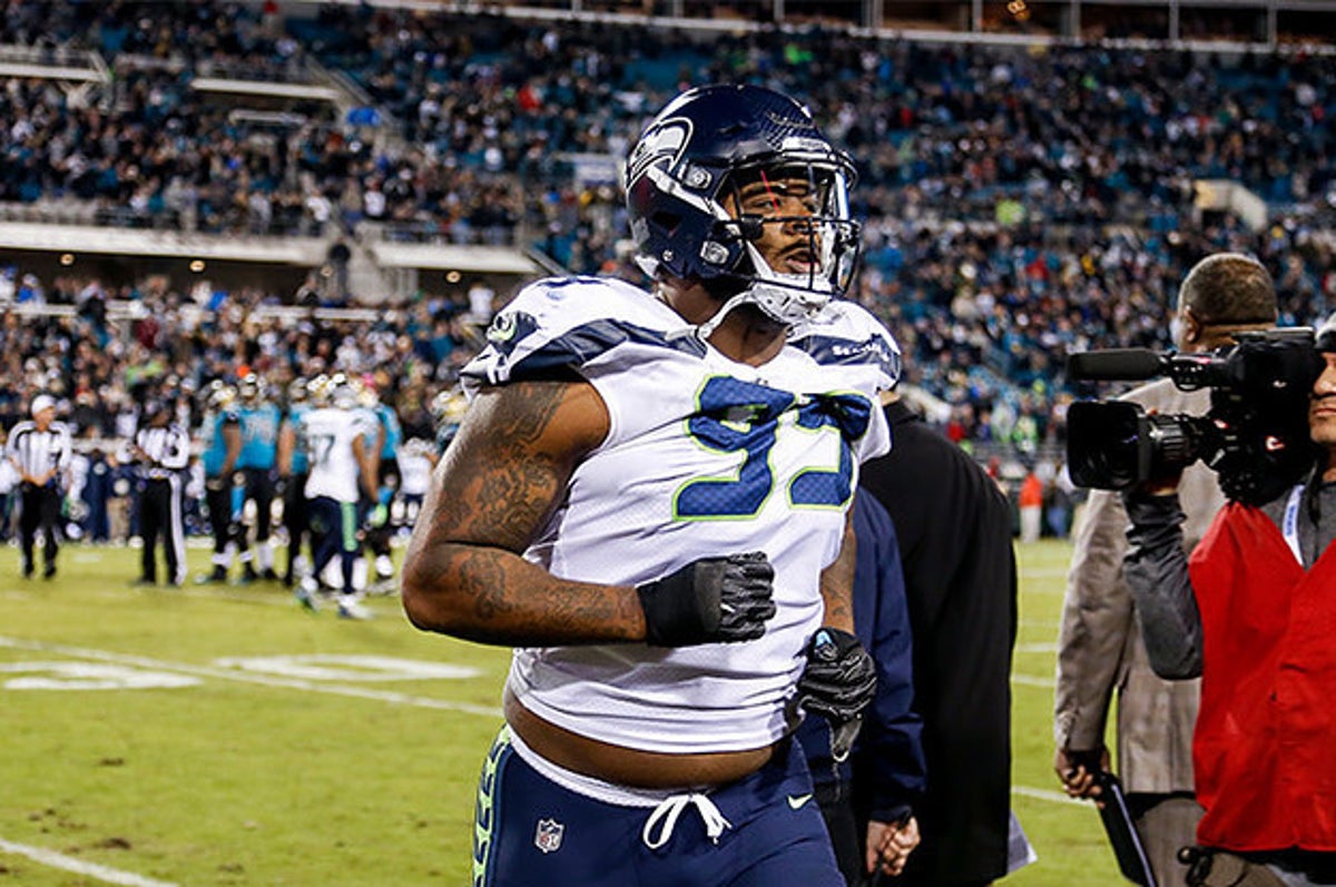 Quinton Jefferson Incident with Jaguars Fans Indicative of Seahawks' Issues