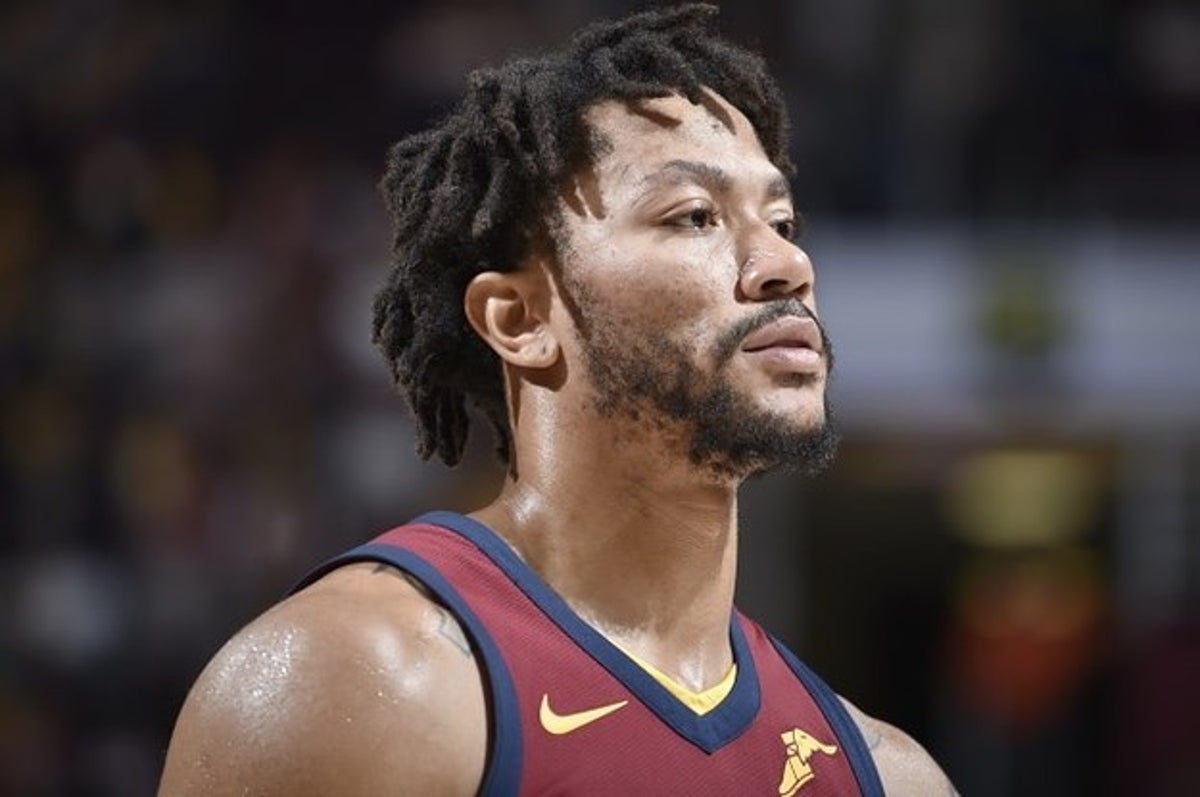 Derrick Rose reportedly interested in returning to Bulls