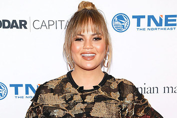 This is a picture of Chrissy Teigen.