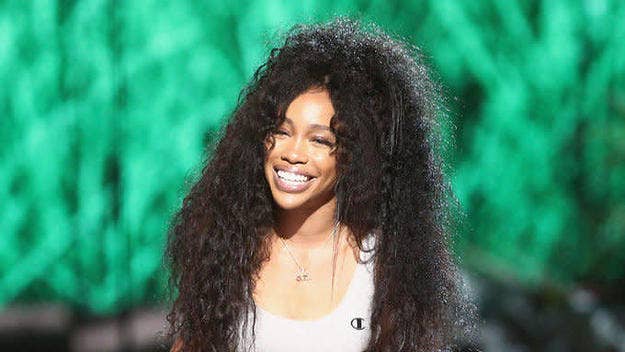 SZA told BBC Radio 1Xtra about the time Jay Z gave her a strange compliment about her music. 