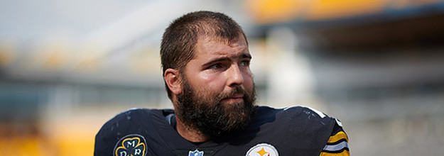 Steelers Skip National Anthem But Former Army Ranger And Current LT  Villanueva Stands Near Tunnel 