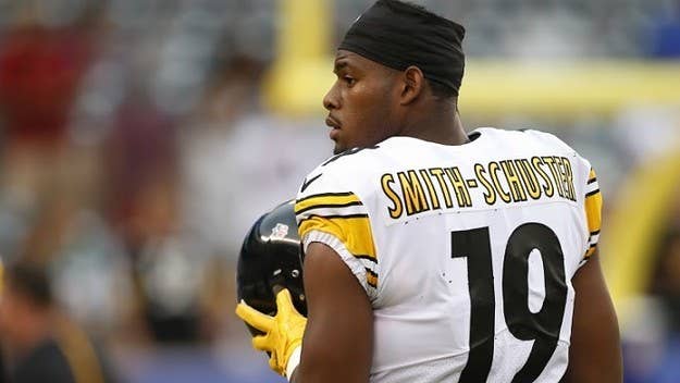 JuJu Smith-Schuster had a hilarious response to the tweet he received from Mia Khalifa on Tuesday.
