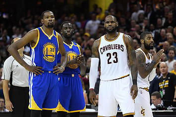 draymond green behind lebron james and kevin durant