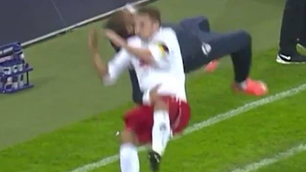 Leipzig's Daniel Frahn has shown the best WWE move we're likely to see on a football pitch this season.