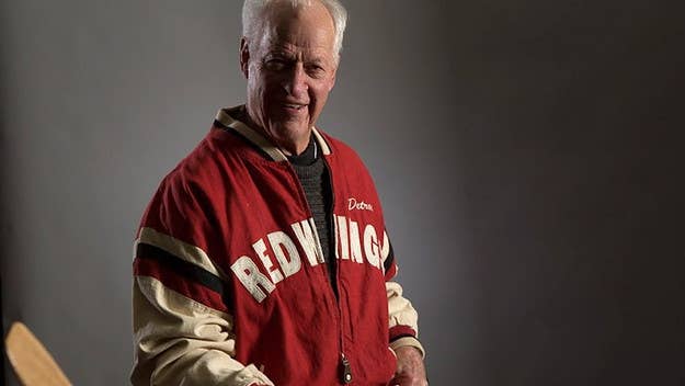 Hockey legend Gordie Howe passes away at age 88