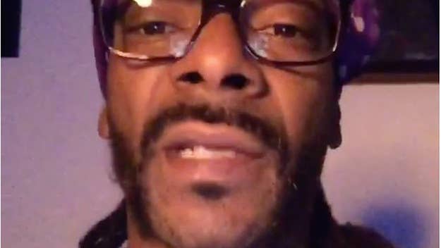 Yo, Bill Gates sort out the Xbox Live connection, Snoop Dogg is not happy.