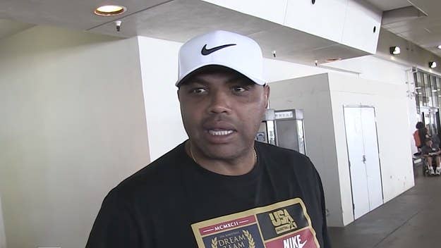 In a video for TMZ Sports, Charles Barkely says he thinks Lonzo Ball should sign with Nike.