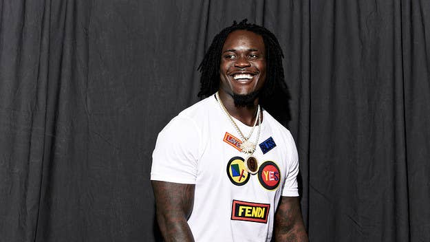 Chargers linebacker Melvin Ingram, who does a little rhyming, is on a mad dash to drop two EPs this year and to prove he’s the best rapper in sports. 