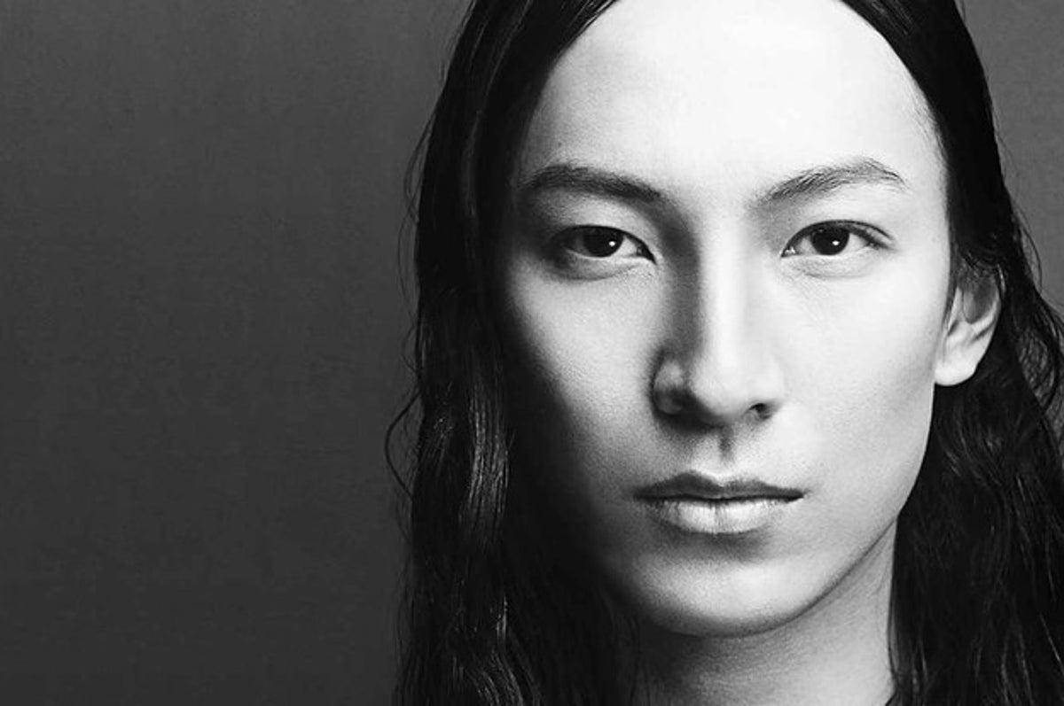 Fashion Designer Alexander Wang to Leave Balenciaga - WSJ