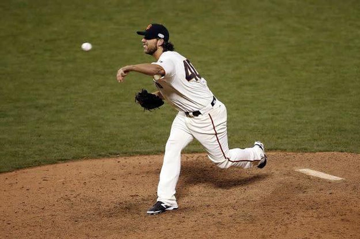 World Series: Bumgarner, Giants win Game 5