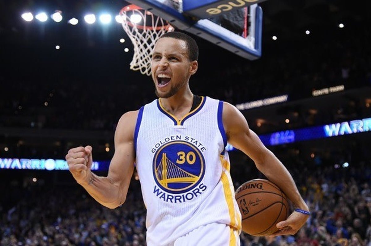 Stephen Curry Sets Tone for New Year with Clutch Two-Way Takeover Against  Magic