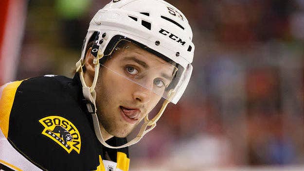 Watch Bruins rookie Seth Griffith score a ridiculous no-look, through the legs goal against the Devils.