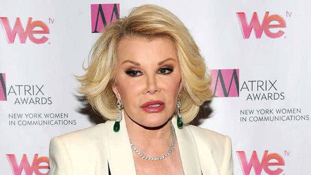 Joan Rivers' doctor allegedly took a selfie before Rivers went into cardiac arrest.