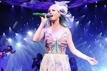 🌸 BOGO 🆕 Katy Perry Whip Cream Concert Costume M