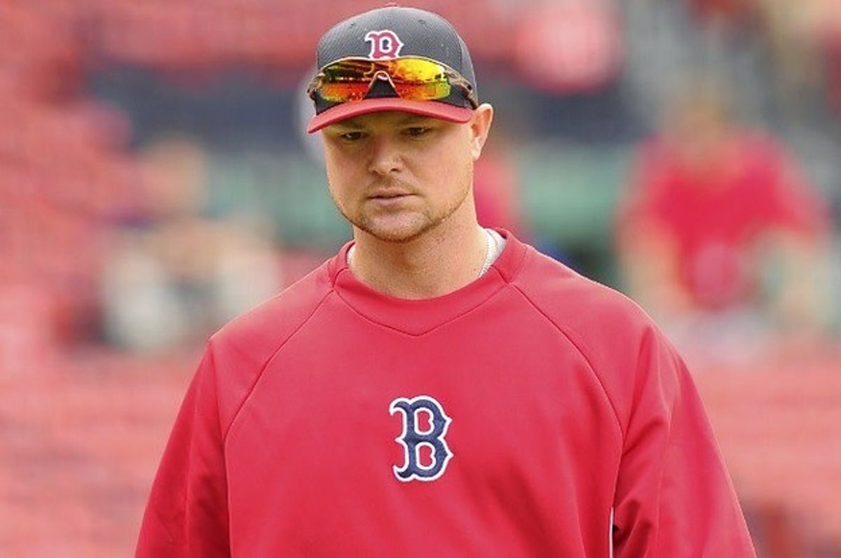 Trade Retrospective: Red Sox continue sell off, trade Jon Lester to the  Athletics for Yoenis Céspedes - Beyond the Box Score