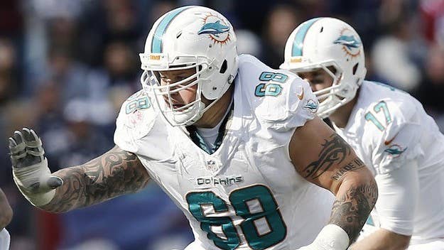 Are the Tampa Bay Buccaneers thinking about signing Richie Incognito right now?
