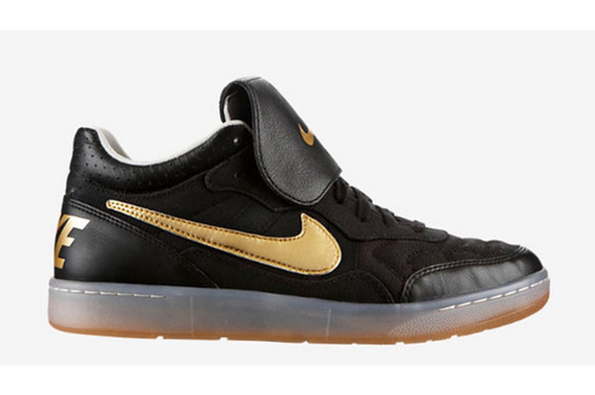 hoek Oogverblindend Suri Celebrate 20 Years of the Nike Tiempo With These New Sneakers | Complex