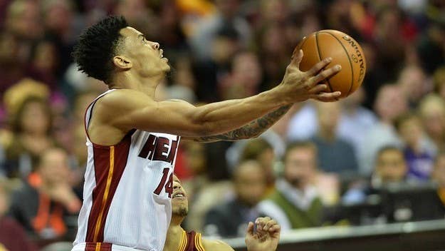 Gerald Green soars for two emphatic dunks against the Cavaliers
