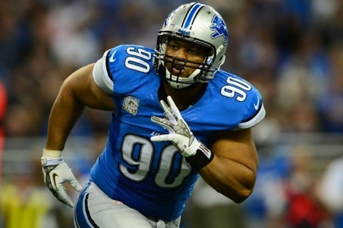 Ndamukong Suh fined $100,000 for illegal block