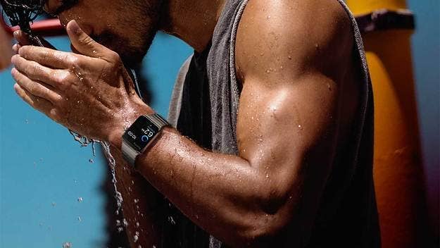 A new report by "Business Insider" reveals fitness trackers are slowly being replaced by the Apple Watch. 