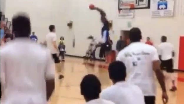 We've never seen anyone throw an alley-oop to themselves like this before.