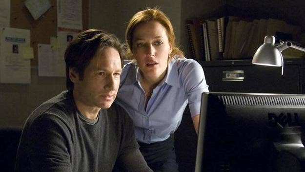 The six-episode event series, as hyped since March, will see David Duchovny and Gillian Anderson reprise their iconic roles.