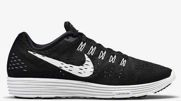 Our Kicks of the Day is the Nike LunarTempo in "Black/White."