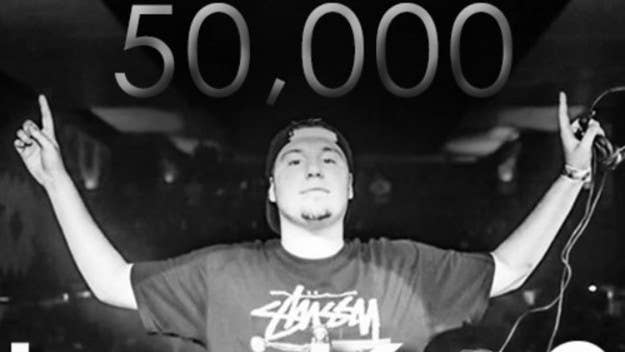 Lookas has been on a steady rise over the last year, and felt proud when he realized his Facebook at hit 50K likes. Pretty wild when you hit those milestones, so why not celebrate with a special mix? This 31 minute set features a number of ill producers, including Grandtheft, ETC!ETC!, Party Thieves, Kayzo and others, as well as a few Lookas remixes. Solid turn up mix for all of you party people out there; nothing else to it.