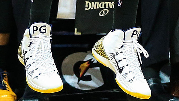 Paul George Gets Busy with Windmill Dunk in the Nike Hyperdunk