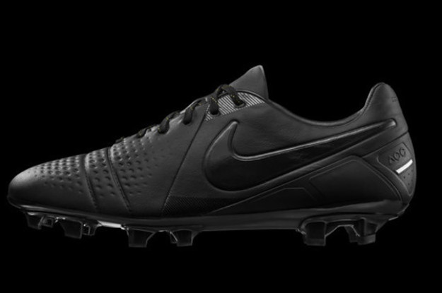 All black ctr360 football boots store