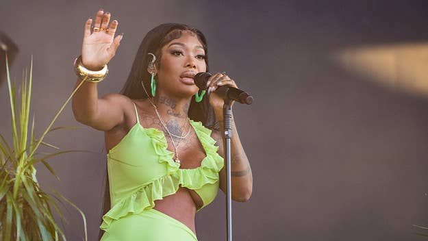 Summer Walker is now the mother of three children, as the R&amp;B superstar recently gave birth to twins. Walker had the babies with her ex boyfriend.