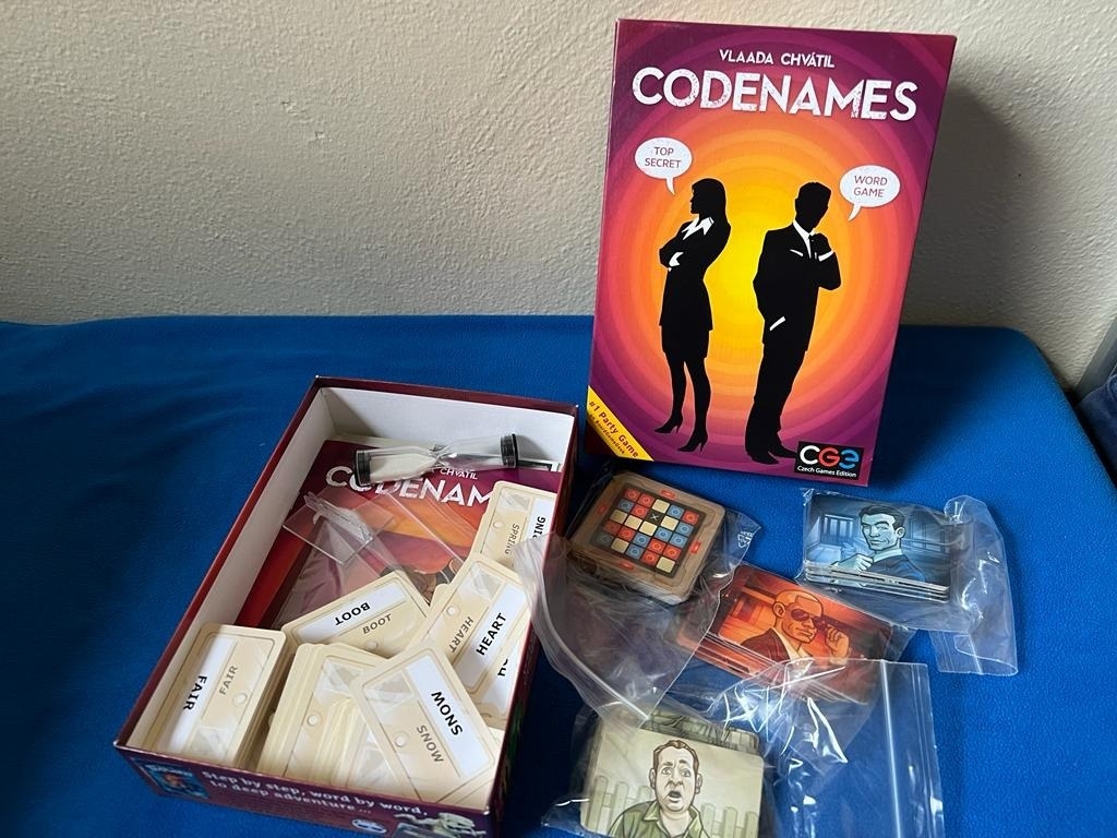 Reviewer&#x27;s photo of Codenames open showing the inside components