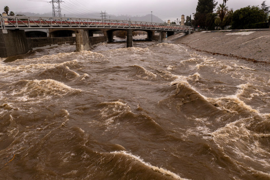 25 California Flood Photos That Are Kinda Scary TBH - 32