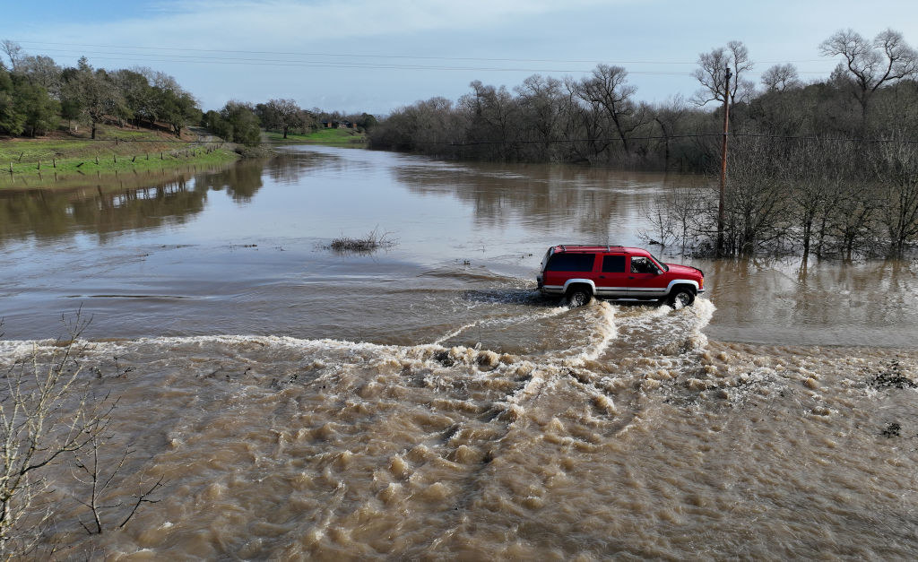 25 California Flood Photos That Are Kinda Scary TBH - 24