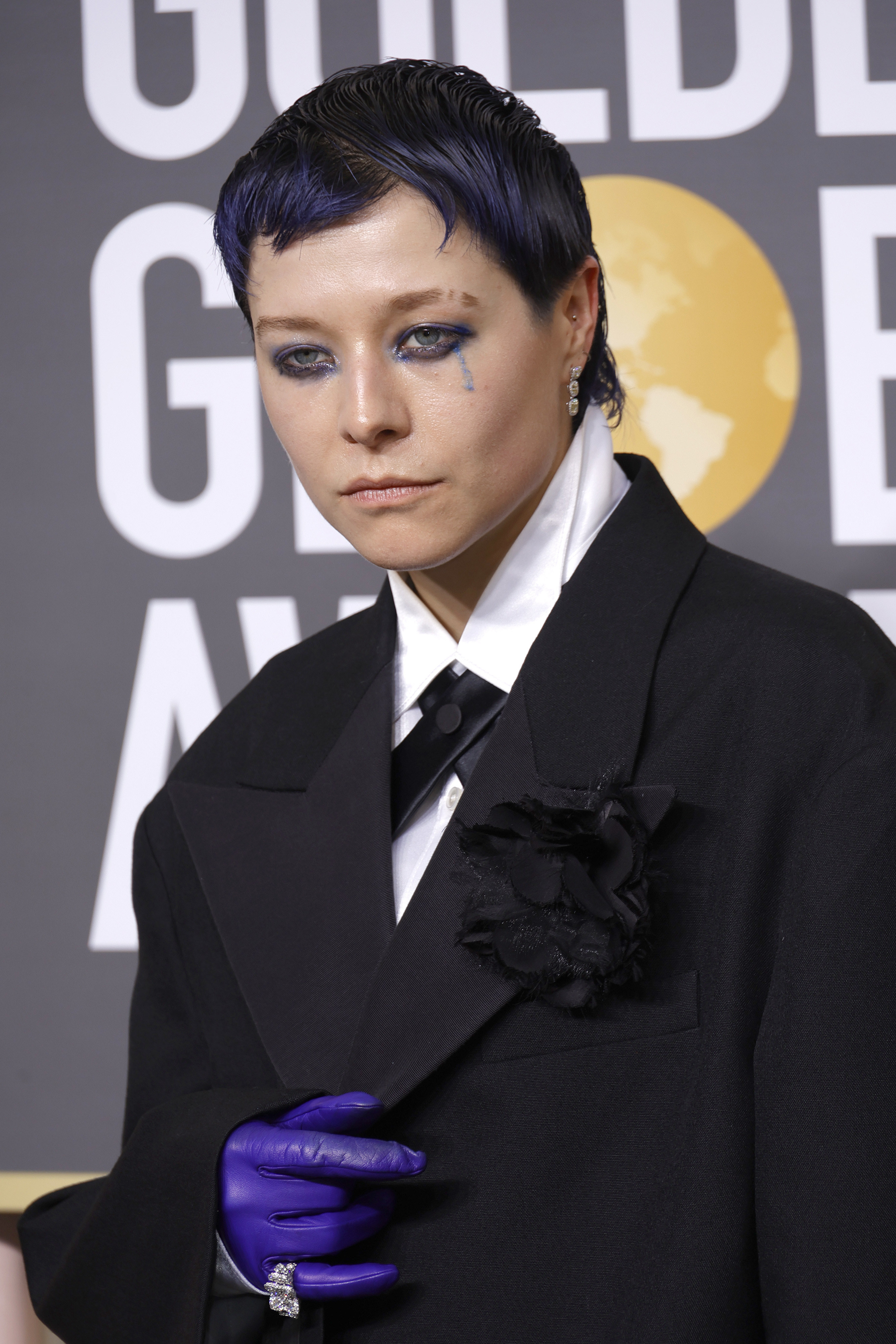 Emma D Arcy Talks Golden Globes Look  Nonbinary Identity - 1