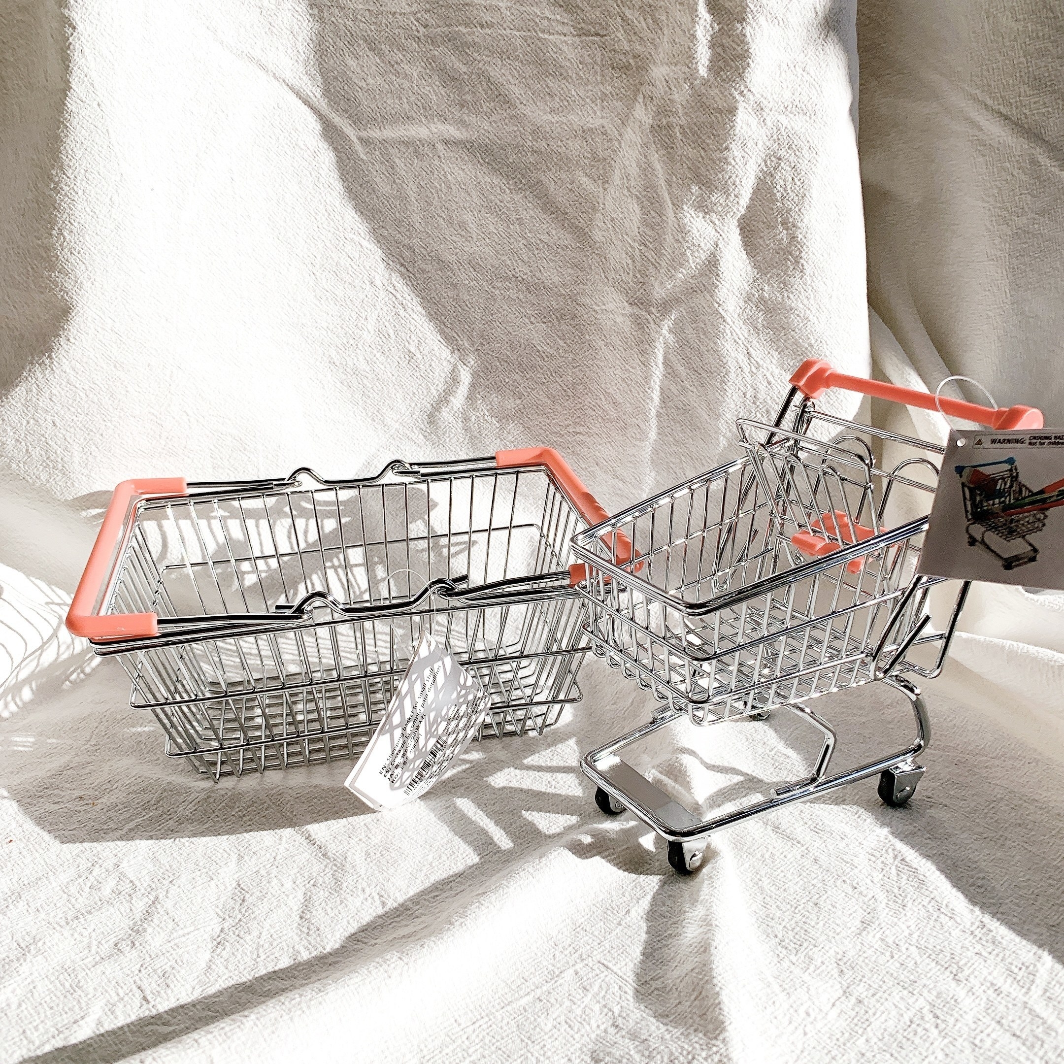 フライングタイガー（Flying Tiger Copenhagen）のおすすめおもしろ雑貨「ショッピングバスケット」と「ショッピングカート」