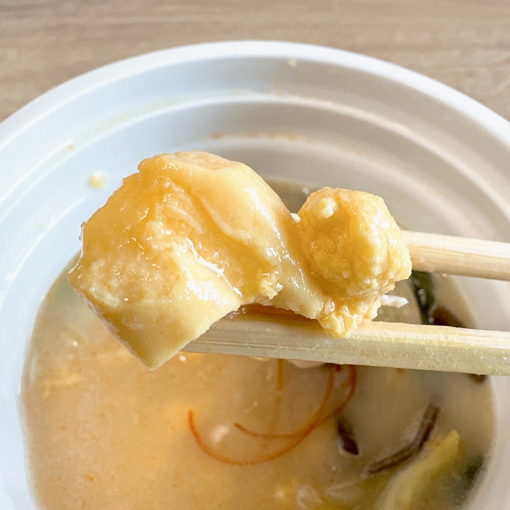 セブン-イレブンのおすすめスープ「生姜香る鶏白湯の春雨スープ」