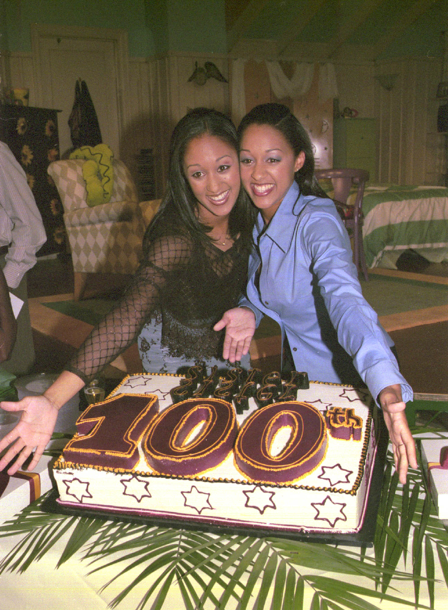 The Wb Television Network Celebrates Tia Mowry and Tamera Mowry&#x27;s First 100-Episode Achievement With &quot;Sister, Sister&quot;