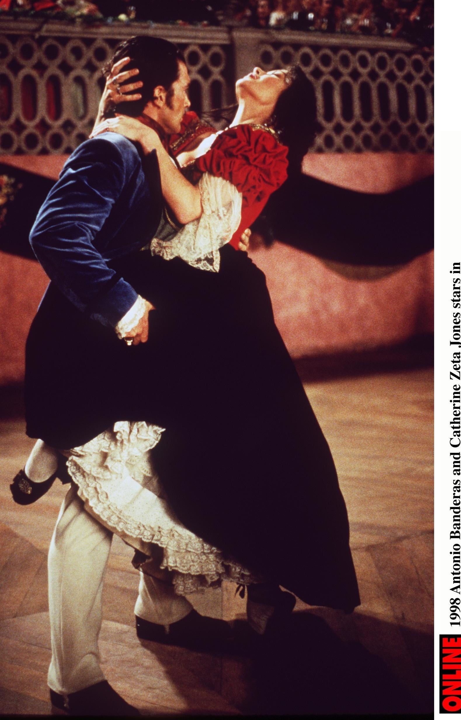 1998 Antonio Banderas and Catherine Zeta Jones stars in &quot;The Mask of Zorro&quot;