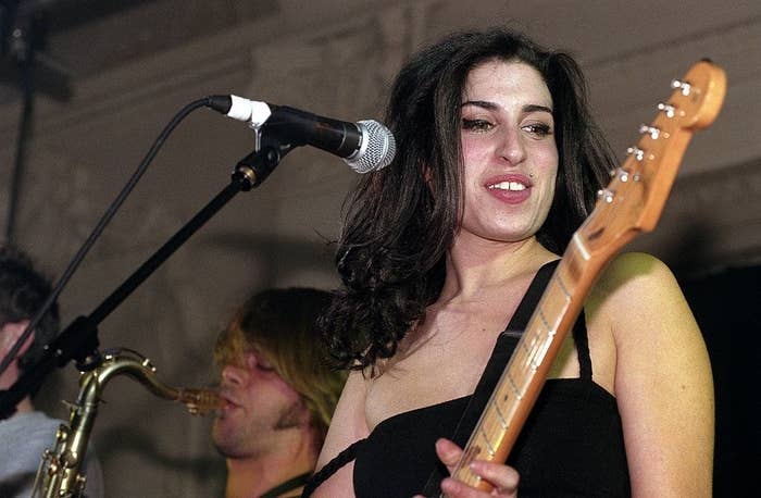 Amy Winehouse onstage